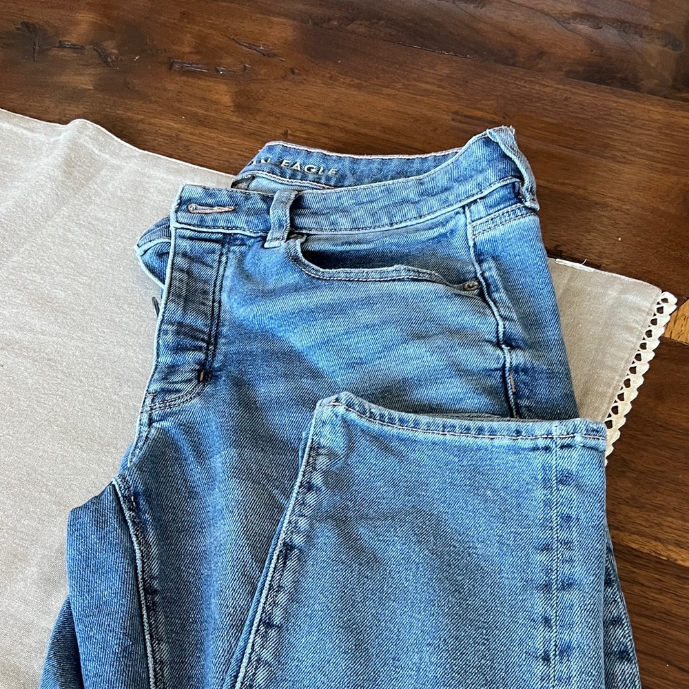 American Eagle Outfitters Light Blue Skinny Jeans